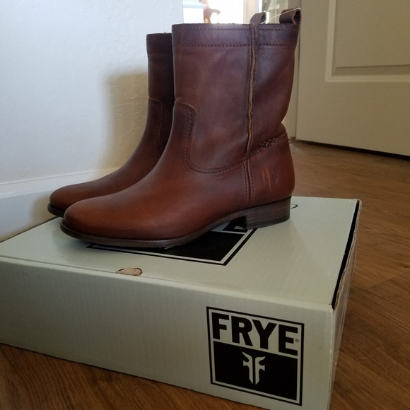 Frye Shoes - NWT FRYE Cara Boots